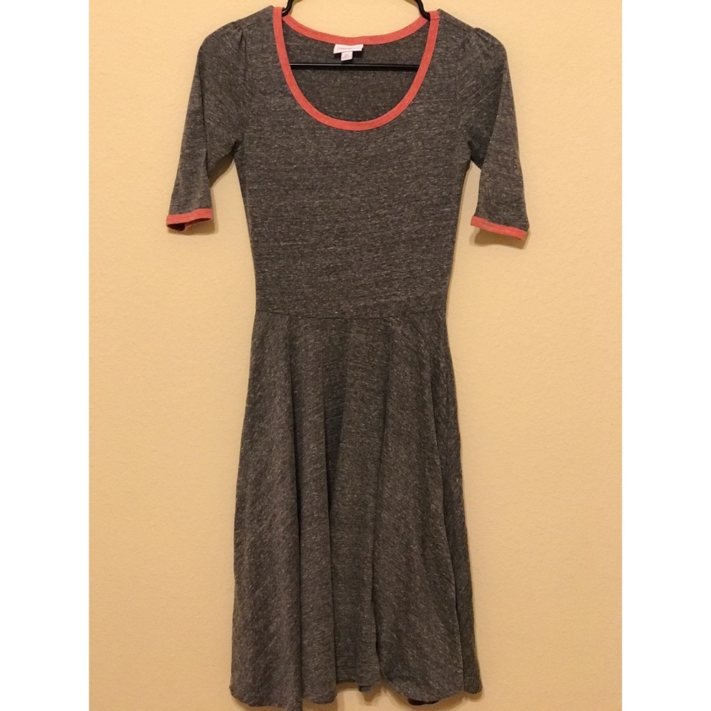 XS LuLaRoe Nicole grey pink solid